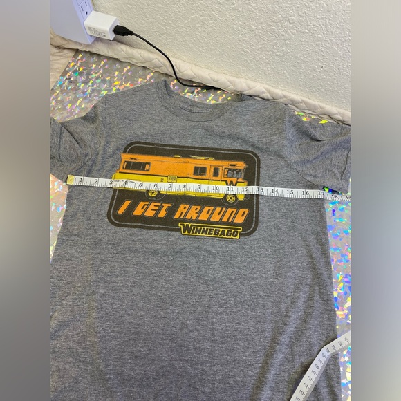 Retro Winnebago RV Van Life I Get Around Graphic Funny Tee Womenโs Tee Luv SMALL - Picture 10 of 14